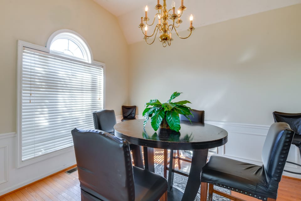 Great for Families! Suburban Home in Ruther Glen House in Maryland