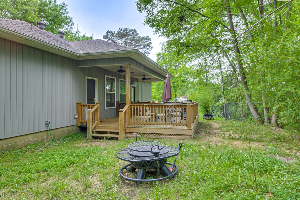 2 Mi to Nat'l Park! Stay & Play in Hot Springs House in Piney