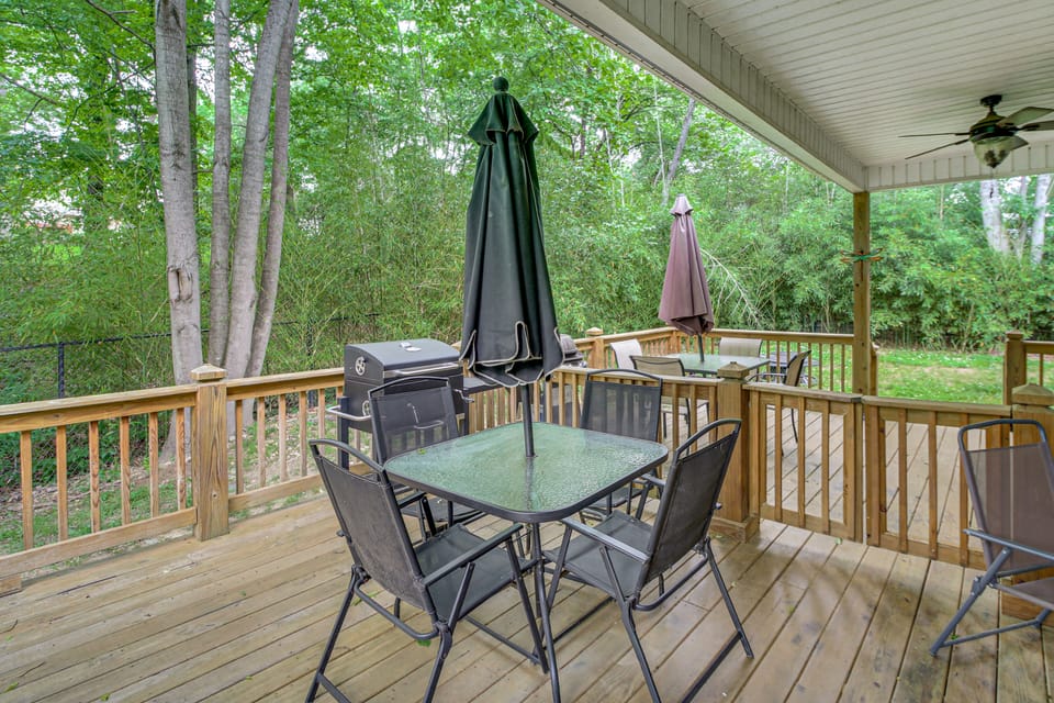 Dog-Friendly Home: Near Hot Springs Nat’l Park! House in Piney