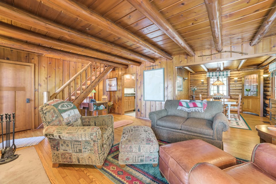 Waterfront Cottage: Family Getaway at Lake Huron! Cottage in Michigan