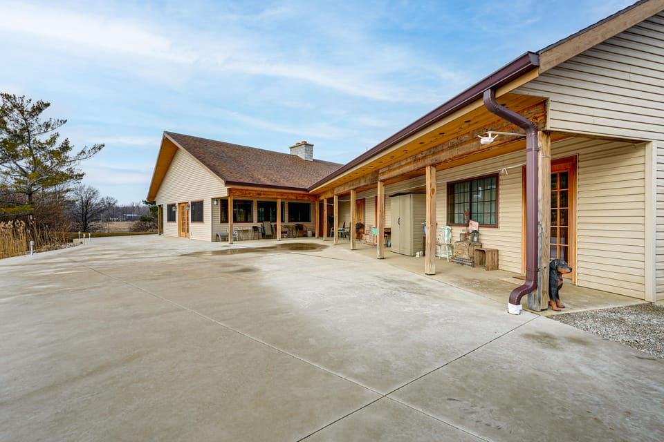 Secluded, Waterfront Home w/ Patio in Craigville! House in Indiana