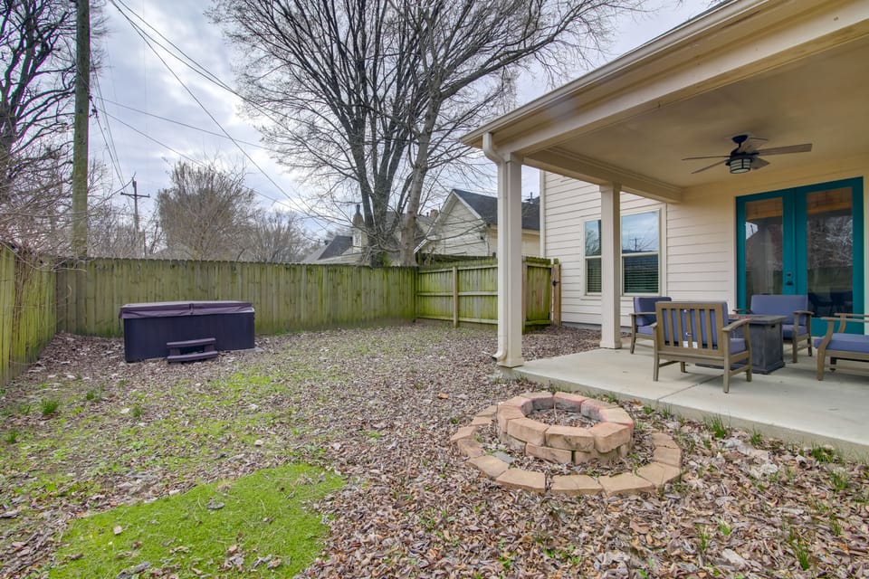 Pool Table! Walkable Stay in Midtown MEM House in Memphis