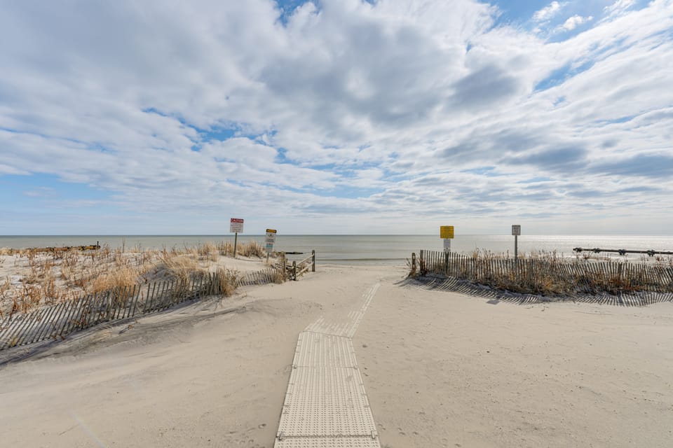 Walk to Shore! Family Haven w/ Pool in Ocean City Apartment in Ocean City