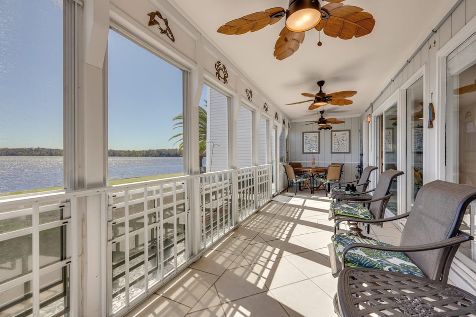 Boat, Fish & Swim: Condo on St Johns River! Apartment in Florida