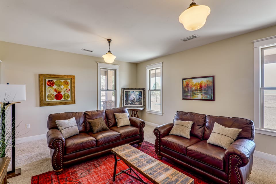 Peaceful, Serene Getaway 17 Mi to Dtwn Roswell! House in New Mexico