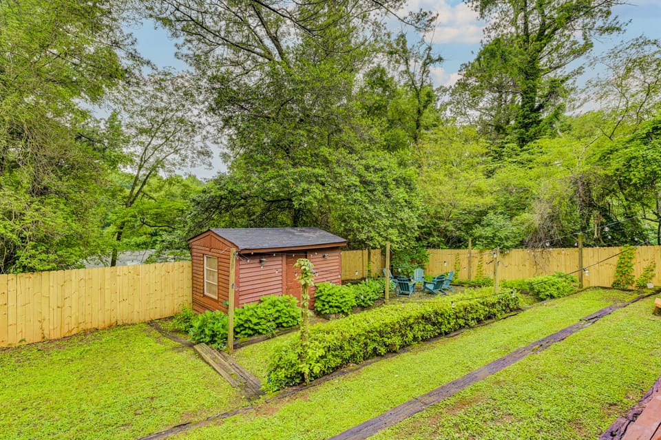 Boutique ATL Escape | Movie Room and Covered Deck House in Atlanta