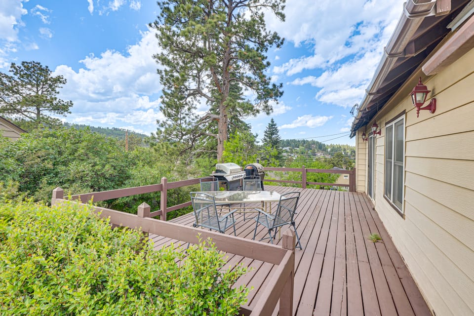 Near Ski Slopes & ATV Trails: Large Lead Getaway House in Lead