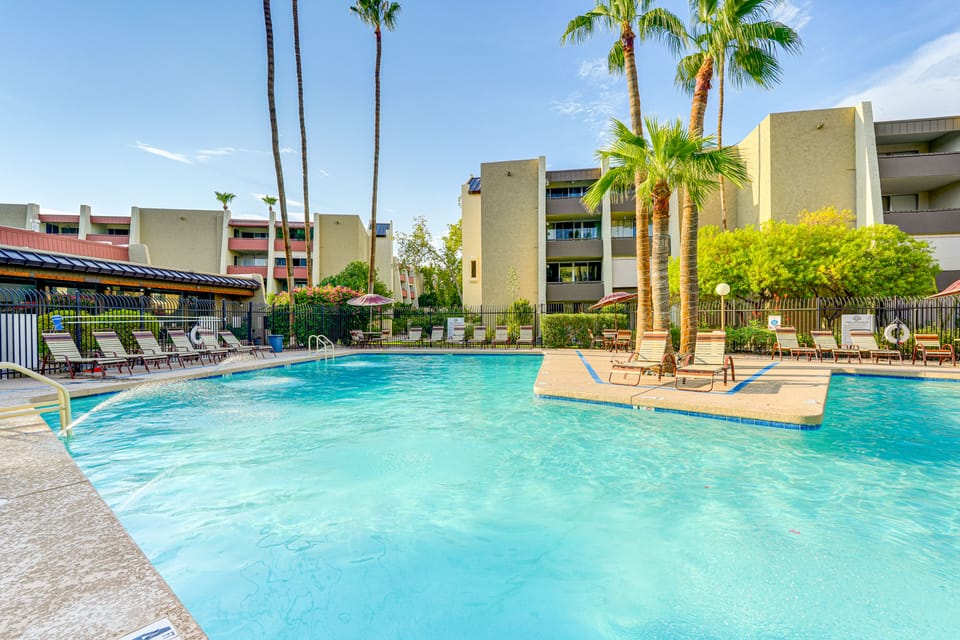 Old Town Oasis! Modern Unit w/ Resort-Style Pool Apartment in Scottsdale