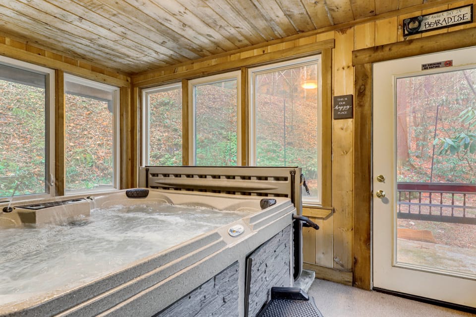 Waterfall Log Cabin: Private Hot Tub & Game Room House in Gatlinburg