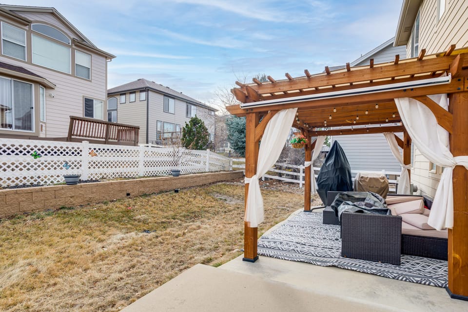 6 Mi to Buckley Space Force Base: Getaway w/ Patio House in Aurora