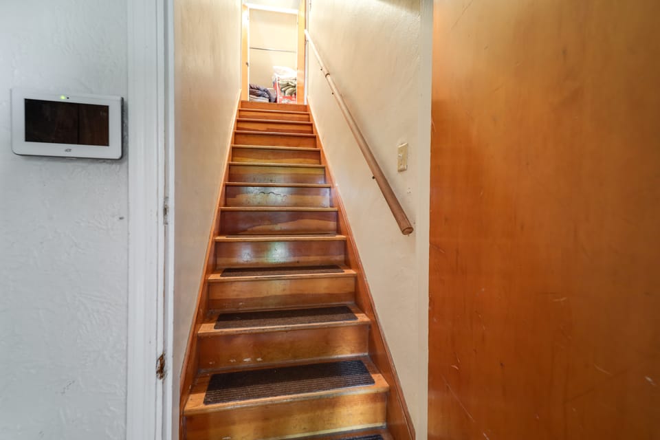 3 Mi to UD & Kettering Health! Suburban Stay Apartment in Kettering