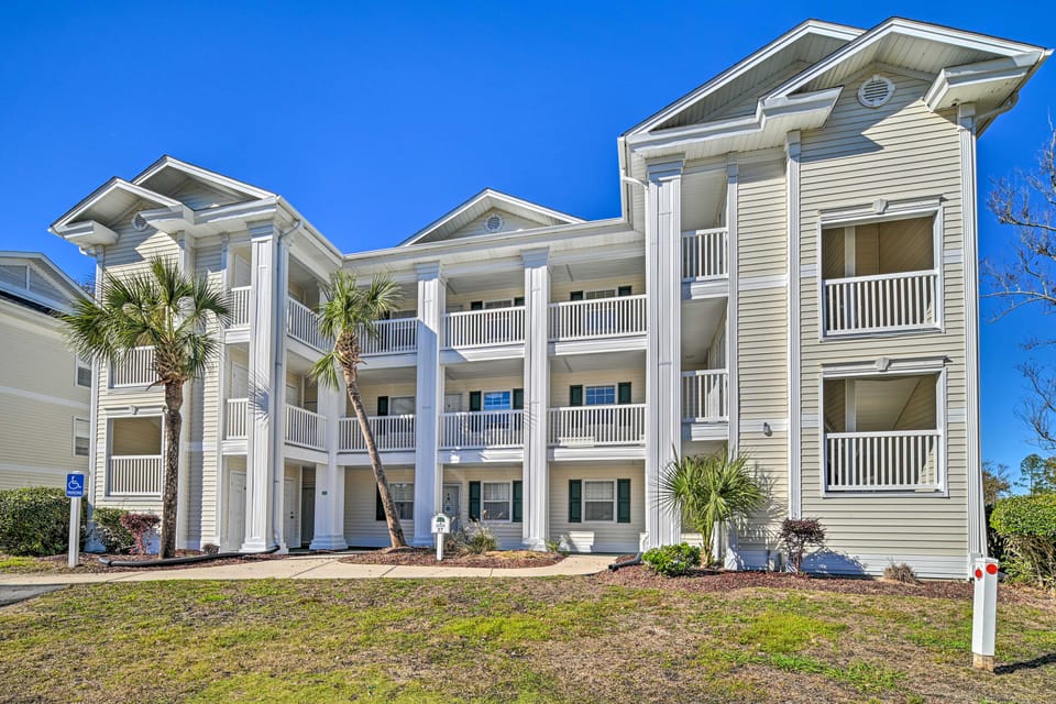 Myrtle Beach Condo w/ Pool & Golf Access Apartment in Carolina Forest