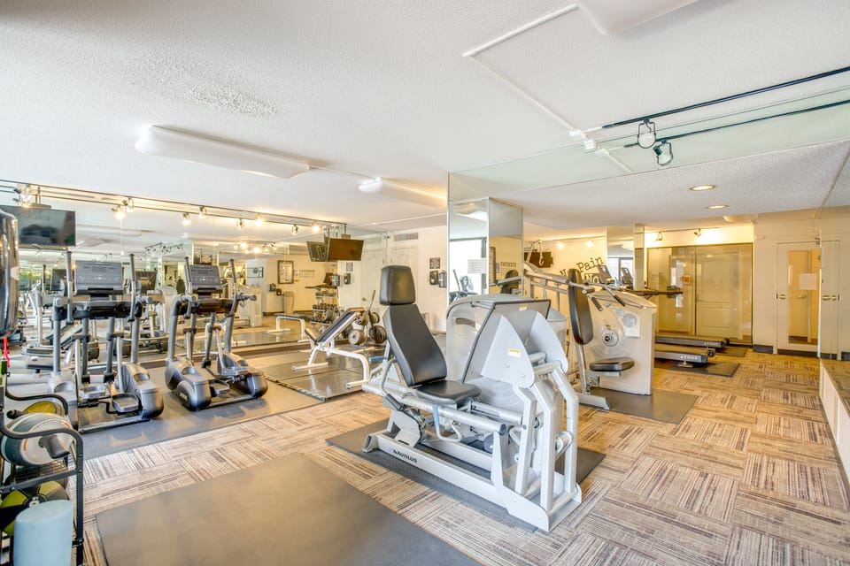 Long-Term Stay in Dtwn Denver! Walkable Condo Apartment in LoDo