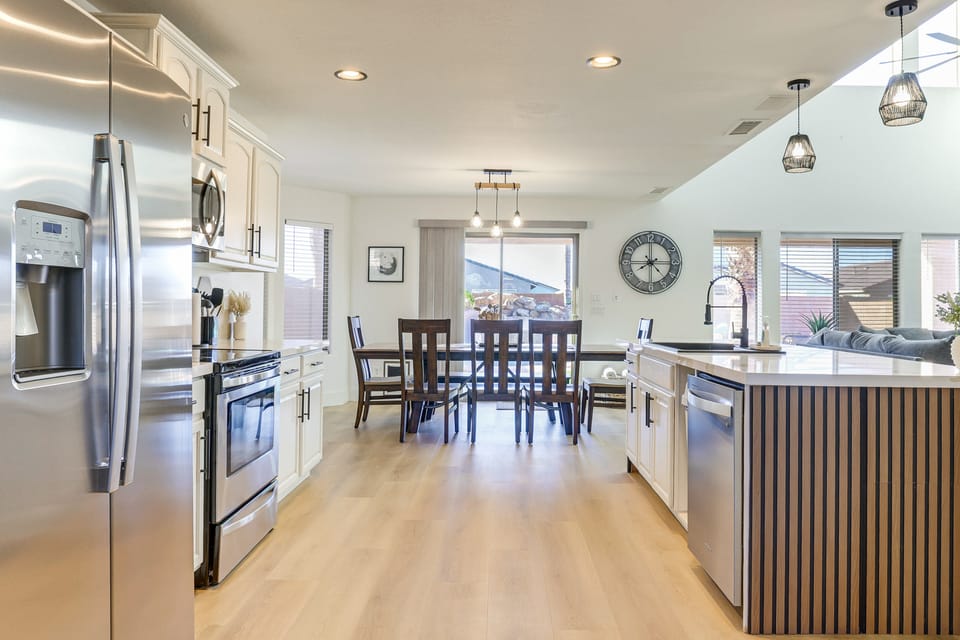 Spacious San Tan Valley w/ Private Outdoor Oasis House in San Tan Valley
