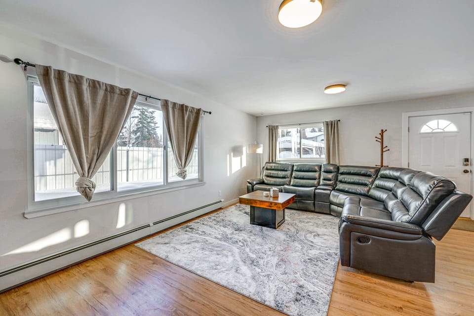 Walkable Adventure Base in Midtown Anchorage House in Anchorage