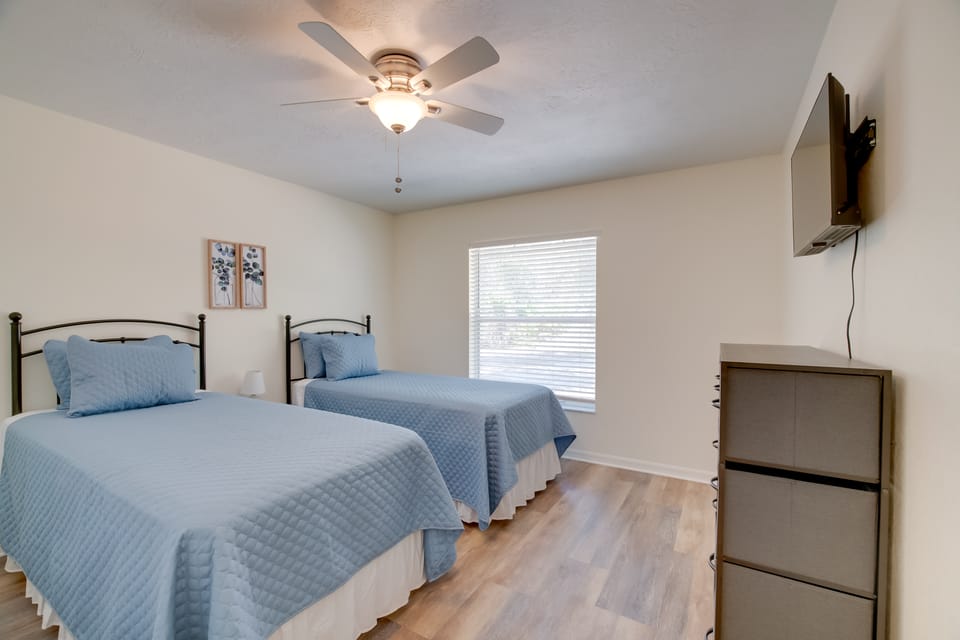 Crystal River Retreat Near Three Sisters Springs House in Crystal River