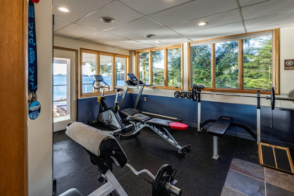 Hot Tub & Whale Watching! Scenic Sitka Escape House in Sitka