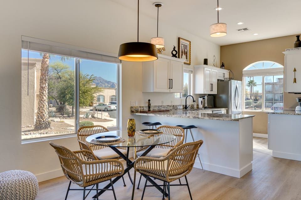 Private Golf Cart! 55-Plus Green Valley Getaway Apartment in Green Valley