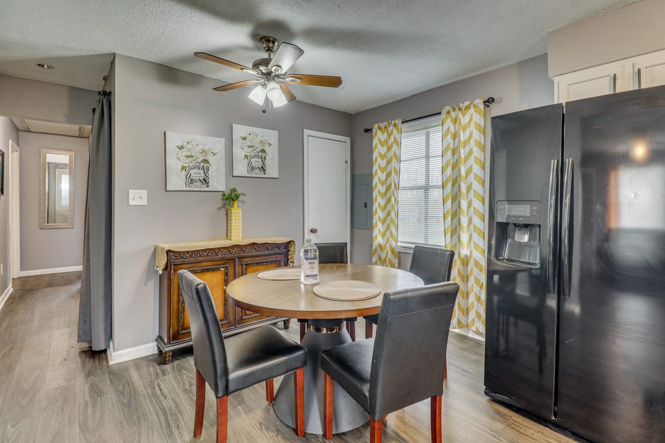 7 Mi to Somerville Square! Countryside Retreat House in Tennessee