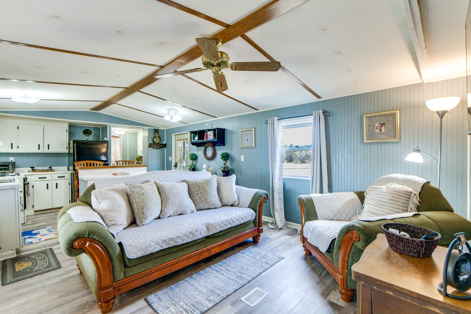 Lakefront w/ Dock, Detached Studio, Fire Pit! House in Alabama