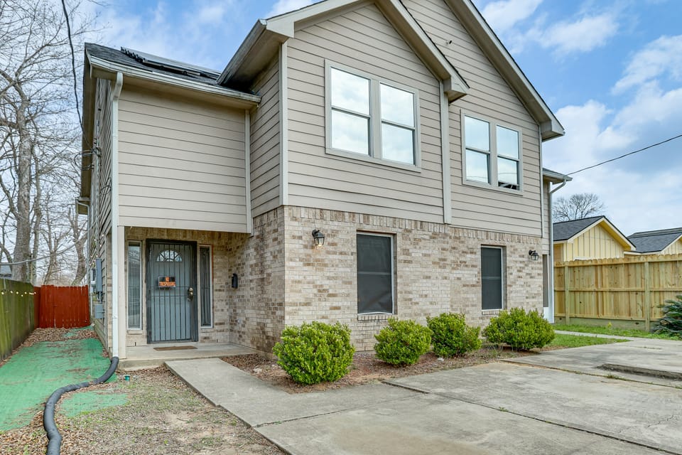 Ideal Location 4 Mi to Med Center! Houston Duplex House in Houston