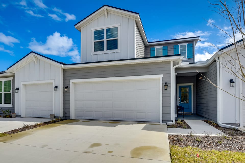 Beach, Eats, Shops! Sunny Stay By European Village Apartment in Palm Coast