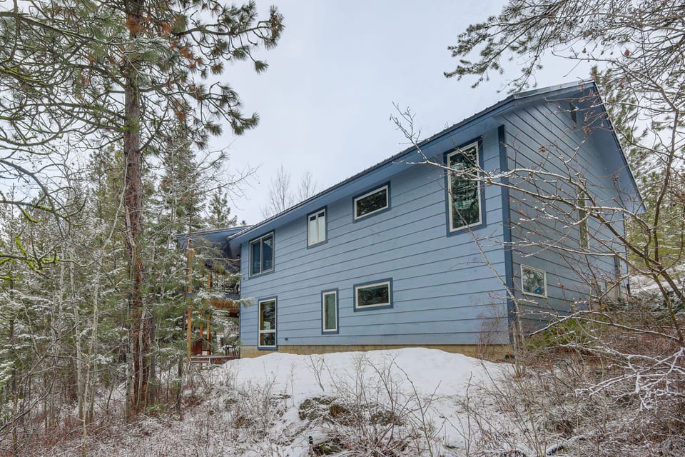 Deck + Game Room: Secluded Cabin Near Lake Cascade House in Cascade