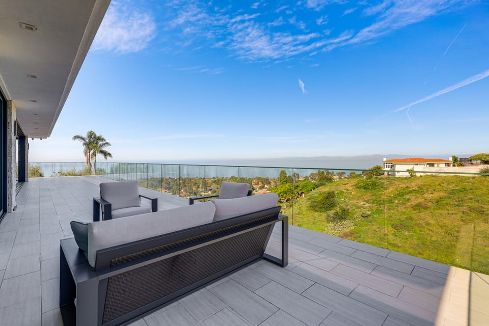 Ocean View! High-End Extended Palos Verdes Retreat House in Rancho Palos Verdes