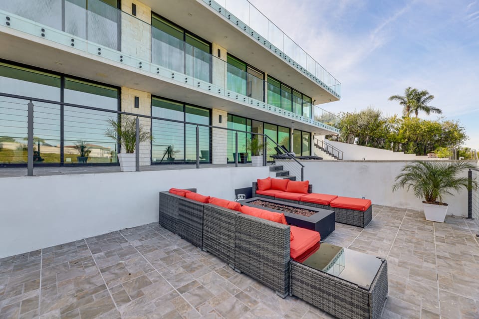 Ocean View! High-End Extended Palos Verdes Retreat House in Rancho Palos Verdes