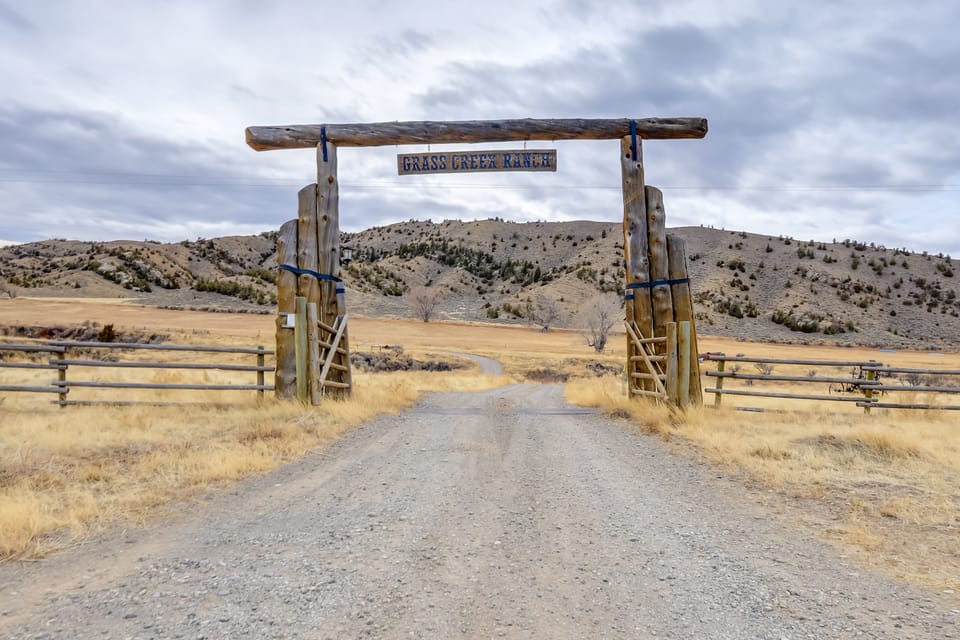 Scenic & Unique Country Retreat in Thermopolis! Apartment in Wyoming