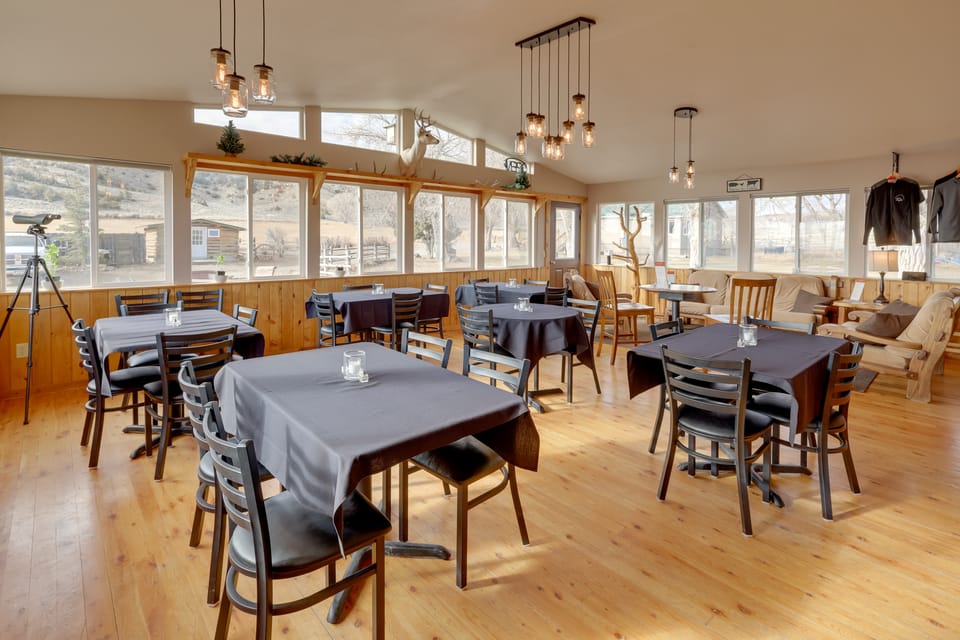Mtn-View Ranch Retreat in Western Wyoming! Apartment in Wyoming