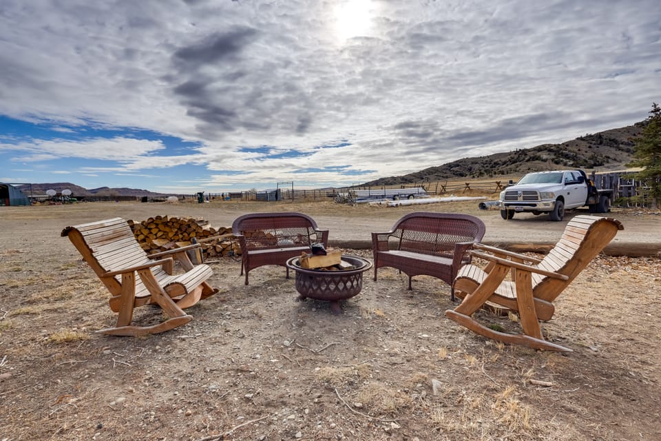 On Ranch w/ Stunning Mtn Views! Thermopolis Escape Apartment in Wyoming