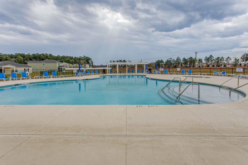 Swim, Play & Golf: 'Divine Retreat on Long Beach' House in South Carolina