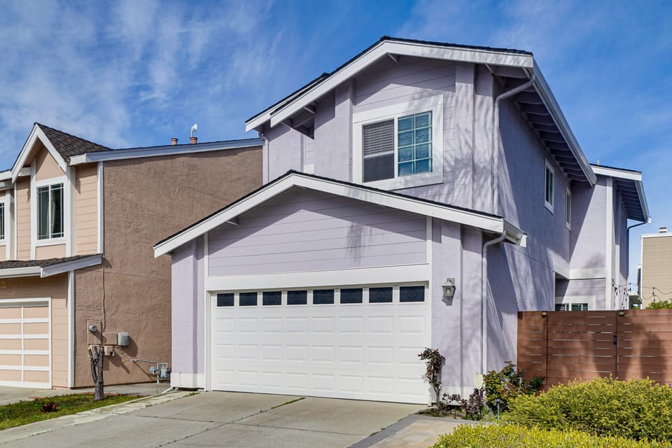 Near Tech HQs & World Cup: Commuter’s Fremont Hub House in Hayward