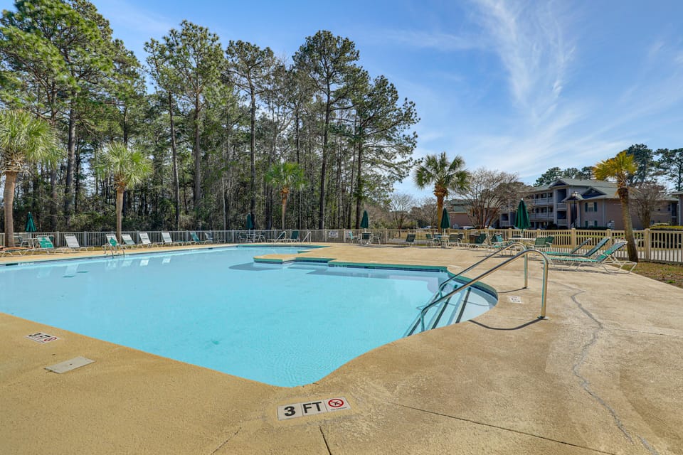 Pawleys Island Beach & Golf Family Retreat Apartment in South Carolina