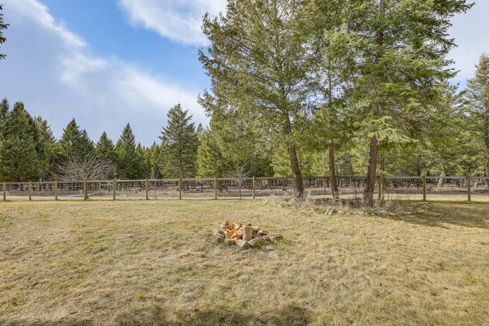 Wild Adventures in Eureka! Amish-Crafted Cabin House in Idaho