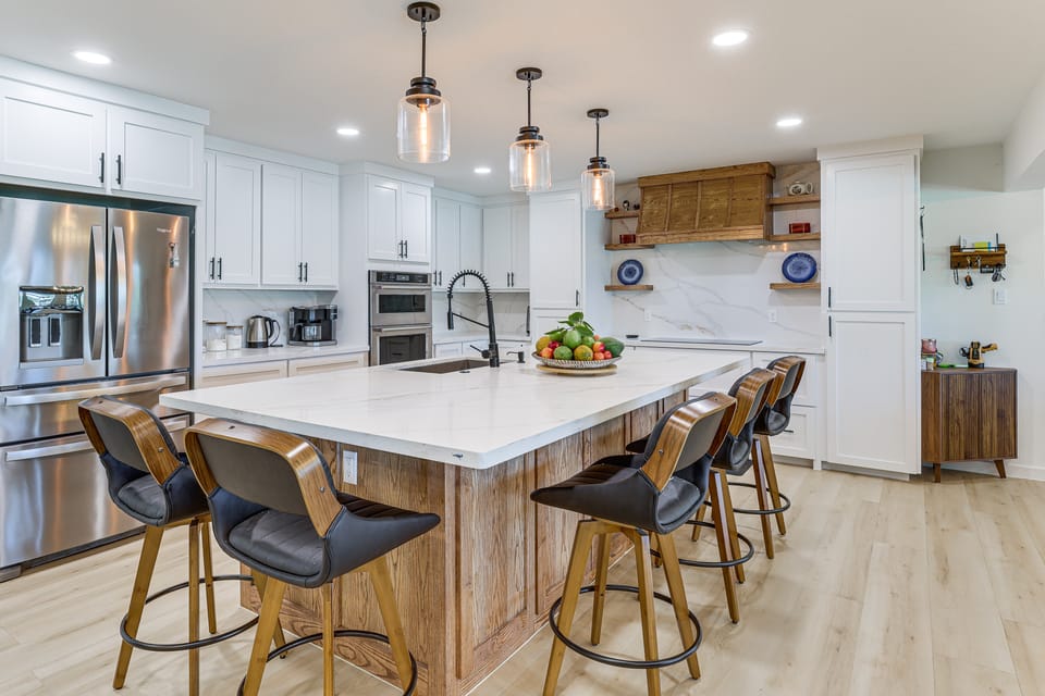 Group Getaway: Luxe Riverfront Gem in Los Fresnos! House in Brownsville