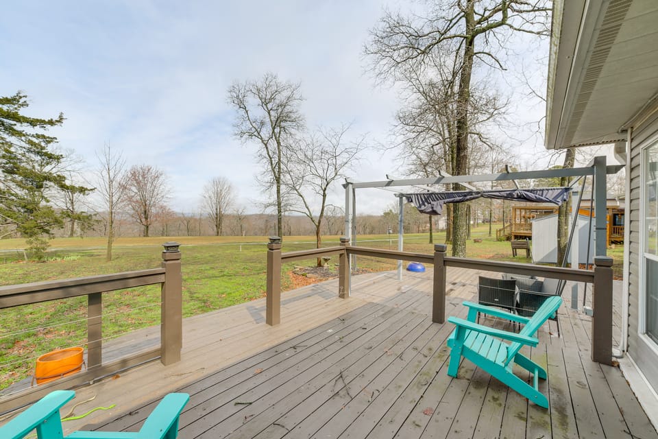 Mountain-View Ozarks Home Near Eureka Springs House in Table Rock Lake