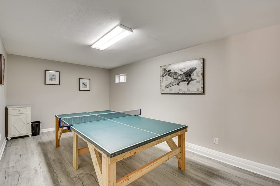 Tiger Town Getaway: 2 Mi to Downtown & Campus! Apartment in Clemson
