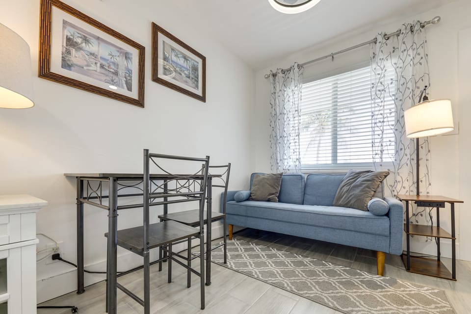 Dog-Friendly Unit w/ Pool Access in Pompano Beach! Apartment in Pompano Beach
