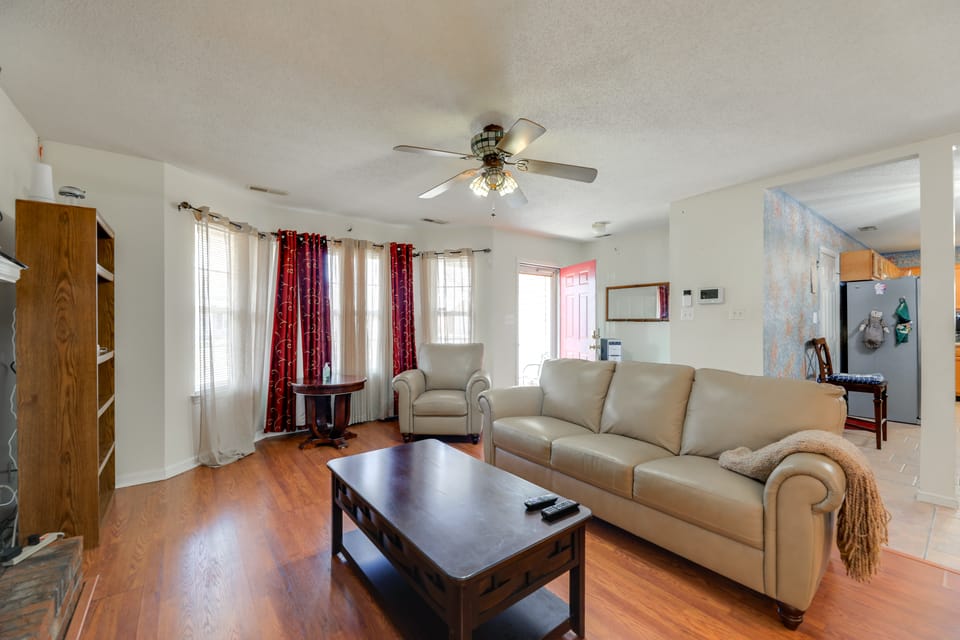 5 Mi to Dtwn New Bern & Quiet Cove: Home w/ Yard! House in New Bern