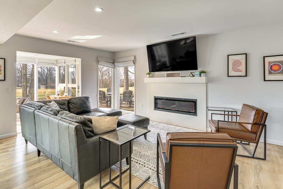 Lake of the Ozarks Resort Home w/ Golf Course View House in Lake of the Ozarks