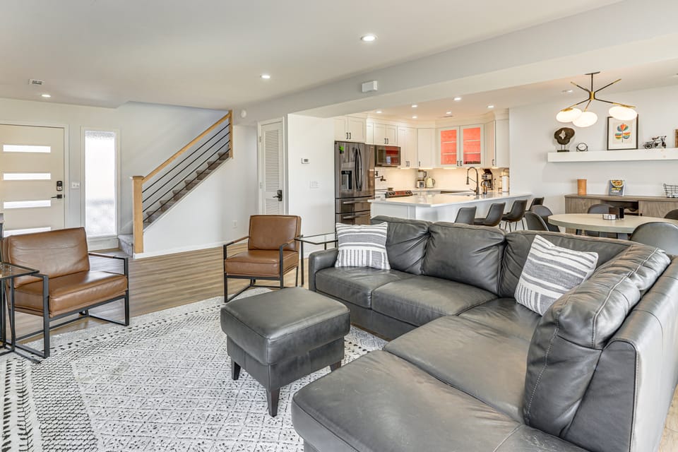 Lake of the Ozarks Resort Home w/ Golf Course View House in Lake of the Ozarks