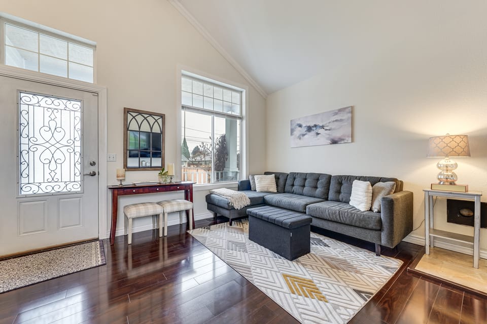 Patio Oasis! Contemporary Tacoma Hideout House in Tacoma