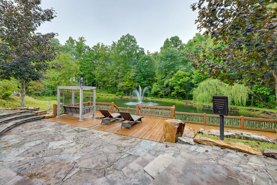 Fire Pit w/ Pond: Modern Mtn Retreat in Smoky Mtns House in Tennessee