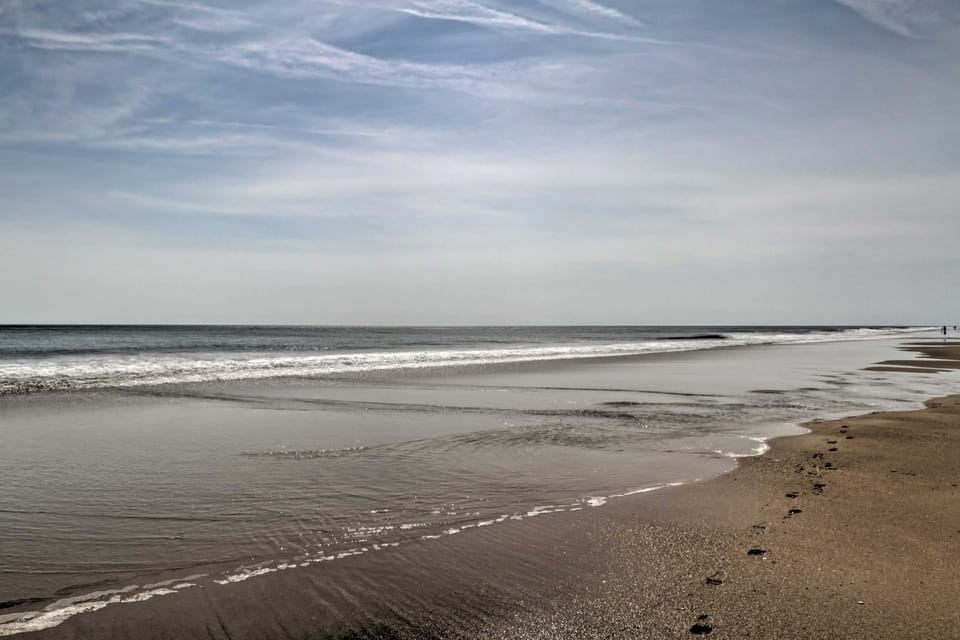 Walk to Beach! Ocean City Family Condo Apartment in Ocean City