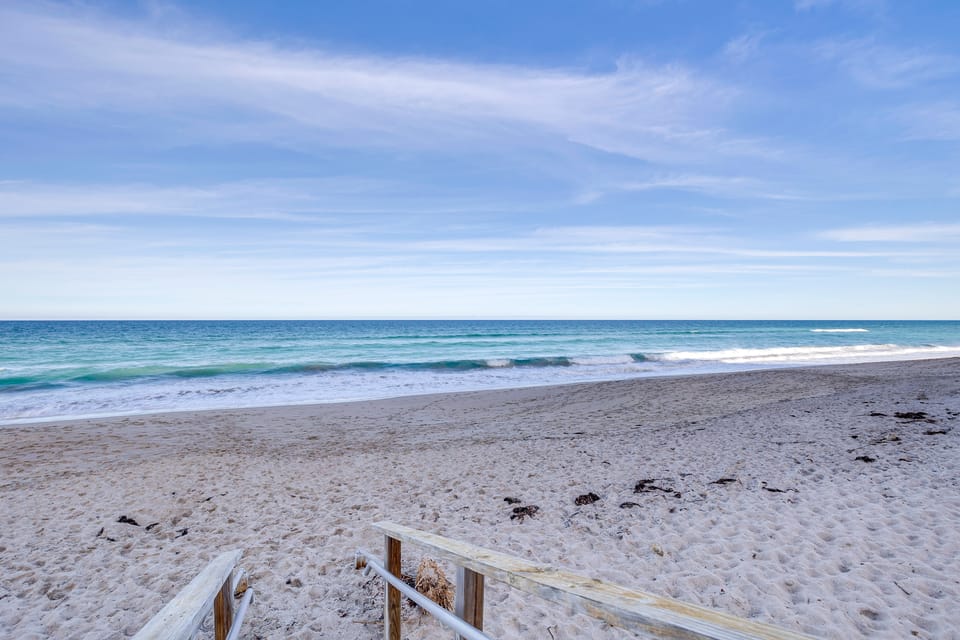Waterfront Resort Home! Extended Jensen Beach Stay House in Hutchinson Island