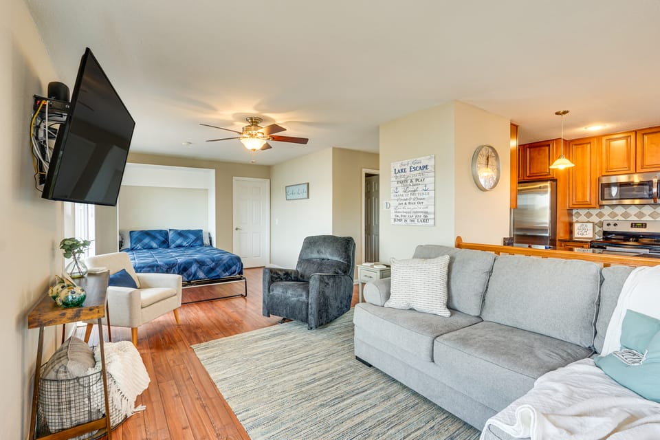 Group Getaway! Osage Beach Escape w/ Private Dock House in Osage Beach