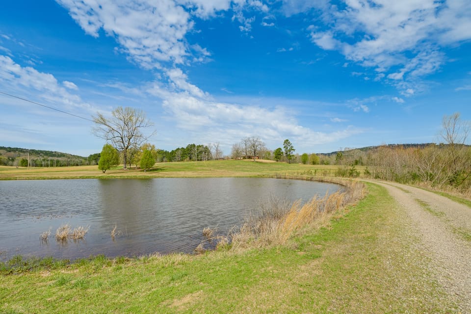 Ozark Getaway w/ Pond, Fire Pit & Patio House in Arkansas