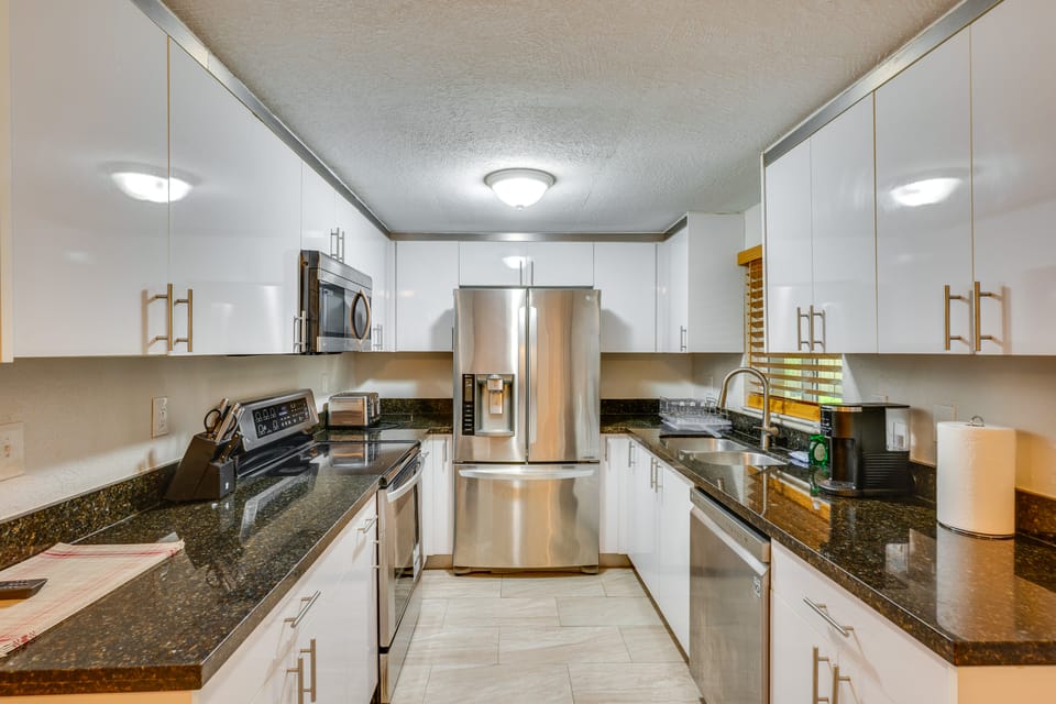 Spacious & Pet-Friendly Yard! Jacksonville Home House in Jacksonville